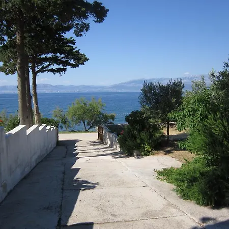 Viktorija Apartamento Sutivan